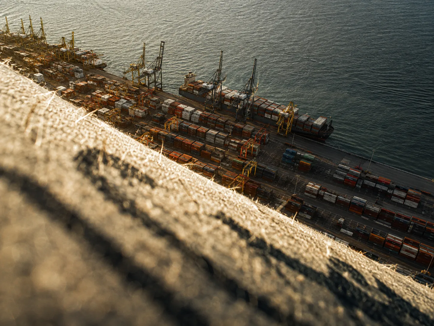 ICTSI tenta barrar análise do Cade sobre acordo entre Maersk e MSC
