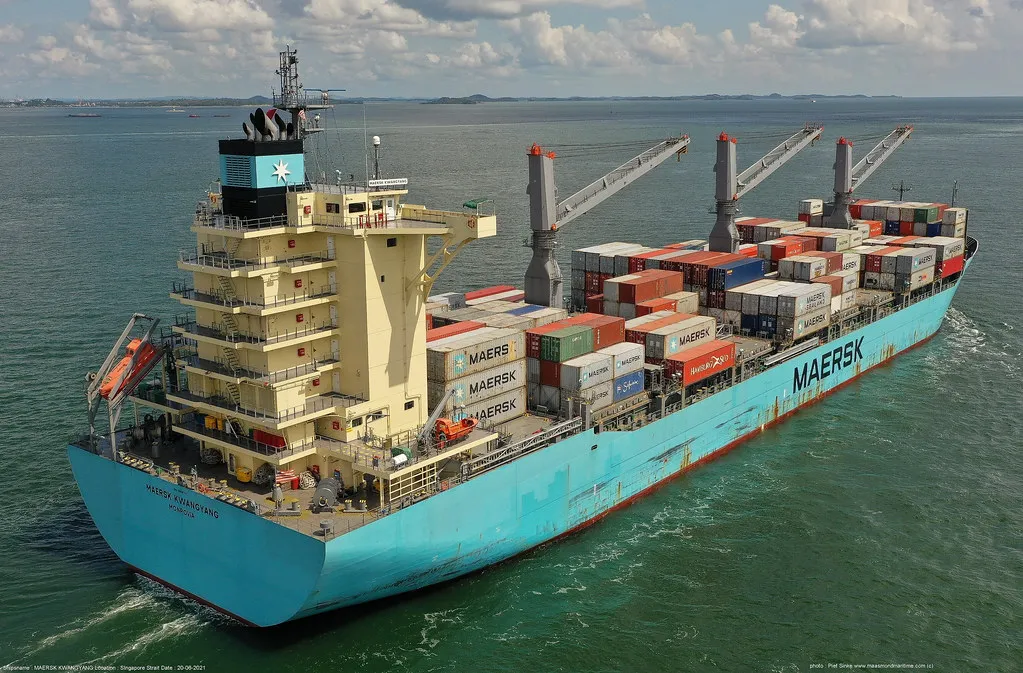 Maersk anuncia sobretaxa de US$ 1.000 para cargas do Brasil aos EUA e Canadá